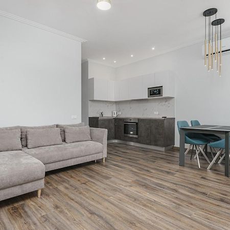 Sea Symphony 2-Bedrooms Apartment Οδησσός Εξωτερικό φωτογραφία